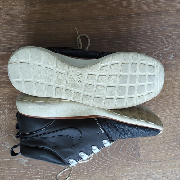 Nike Roshe Run Sneakerboot QS Quilted Men’s Size 11.5 Black - Picture 6 of 14